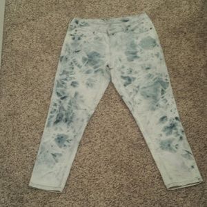 Revolt capri jeans